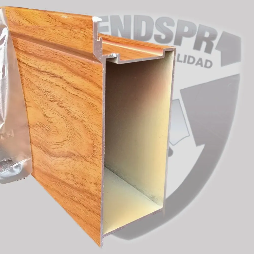 MADERA ROBLE-Marco Interior ASTRAGAL Heavy 16'  VIETNAM 
