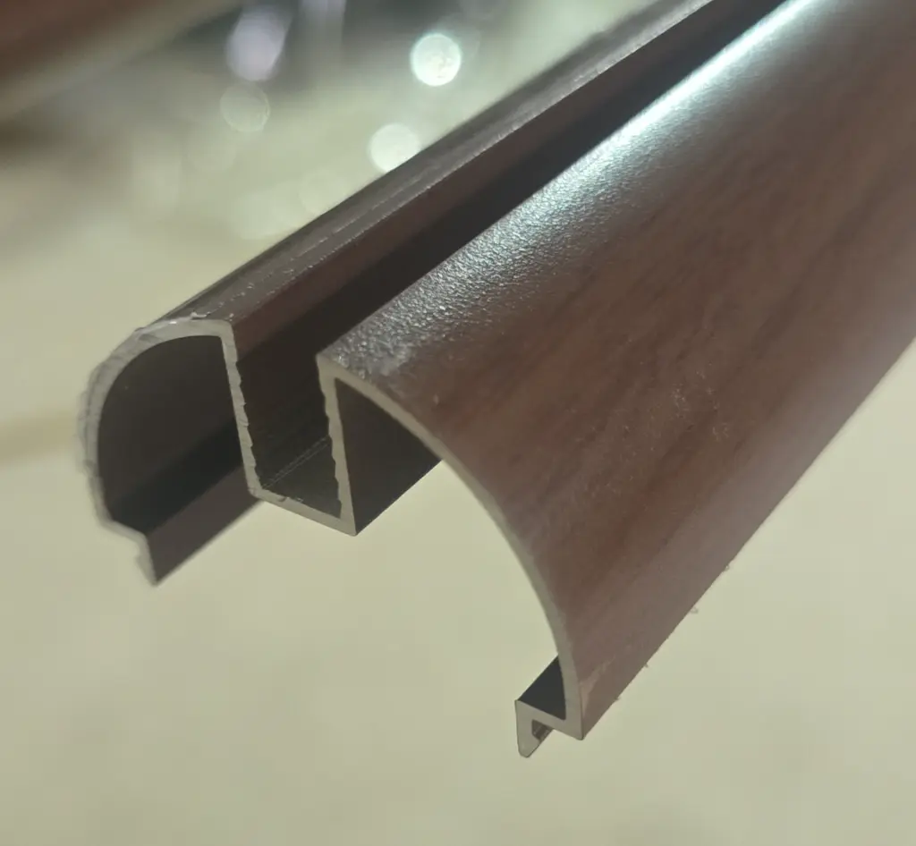 (MALASIA) MADERA NOGAL-Glass Adapter Curvo Heavy 19'-8"